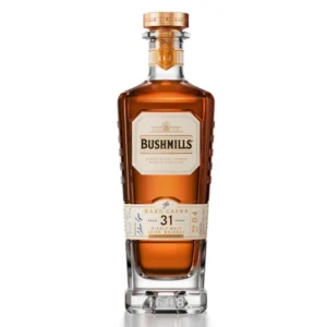 Bushmills 31 Year Old Rare Casks American Oak Casks collectible Irish whiskey bottle.buchanan whiskey​